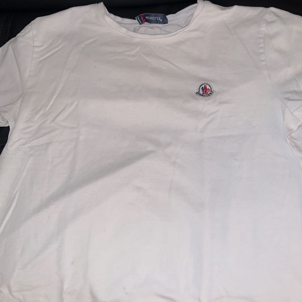 white mens moncler tee shirt